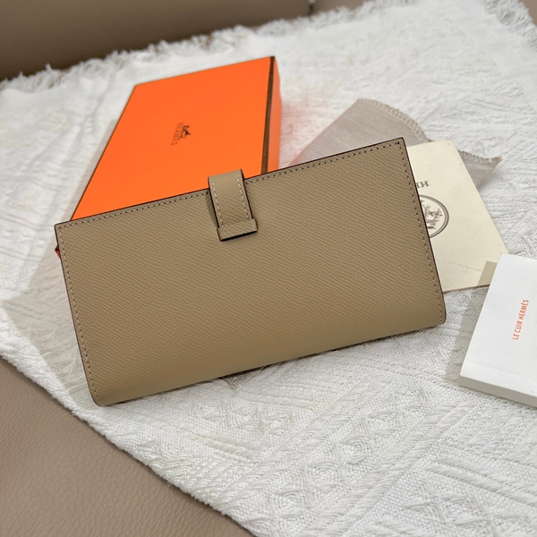 エルメス財布コピー側面デザイン